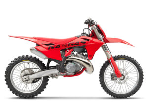 Das Bild zeigt ein rotes GasGas-Motorrad, ideal für Offroad-Abenteuer und erhältlich bei GST-Berlin GmbH.