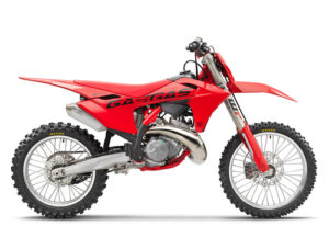 Die GasGas MX-Motocrossmaschine in leuchtendem Rot, ideal für Offroad-Abenteuer und leistungsstarkes Fahren.