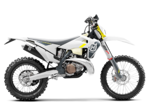 Moderne Husqvarna Enduro-Motorrad in weiß mit gelben Akzenten, ideal für Offroad-Abenteuer und erhältlich bei GST-Berlin GmbH.